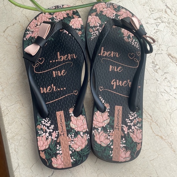 IPANEMA Classica Happy X Fem-Flip Flops Black and Pink Floral Wm Sz US 7 EUR 36 - Picture 5 of 6